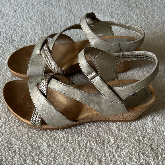 BareTraps Metallic Wedge Sandals - Picture 1 of 7